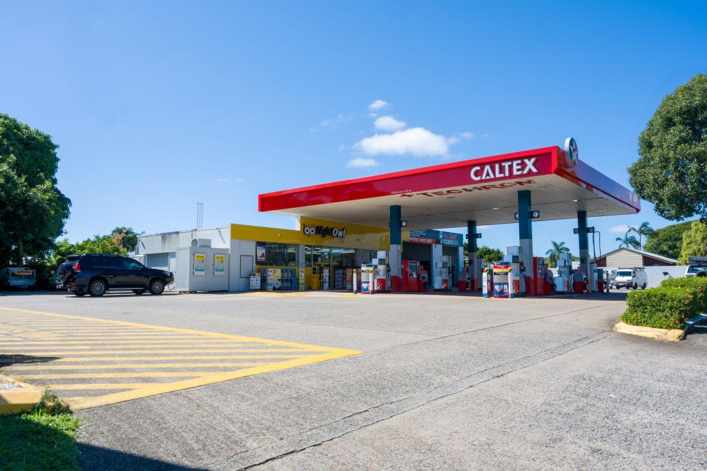 166 BEDFORD RD, ANDERGROVE, QLD 4740