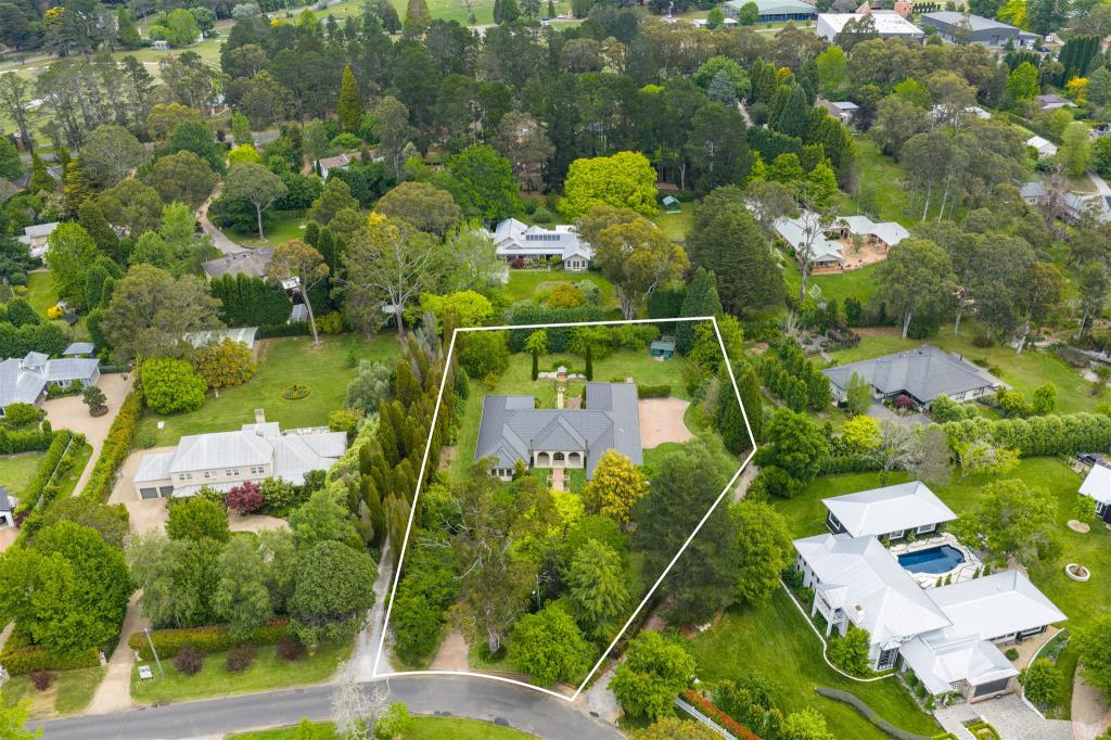 37 Osborne Rd, Burradoo, NSW 2576