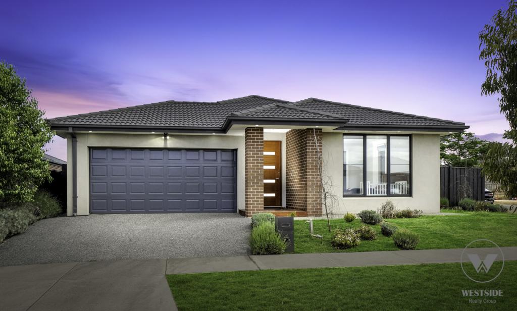 32 Parrot Dr, Weir Views, VIC 3338