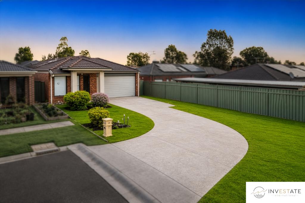31 PLAYFORD DR, WYNDHAM VALE, VIC 3024