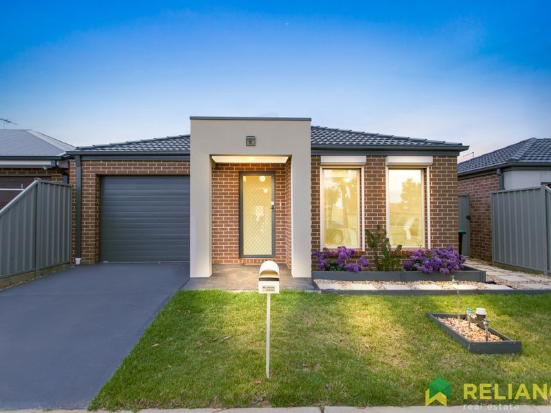 18 Leaves Lane, Kurunjang, VIC 3337