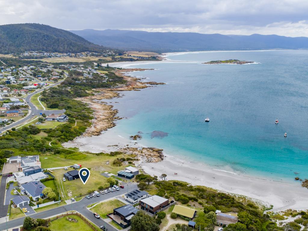 12 Jetty Rd, Bicheno, TAS 7215