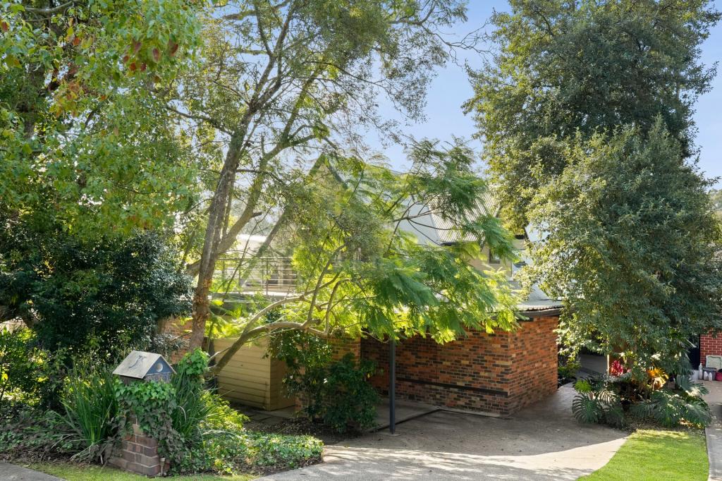 35 Pembroke Rd, Marsfield, NSW 2122