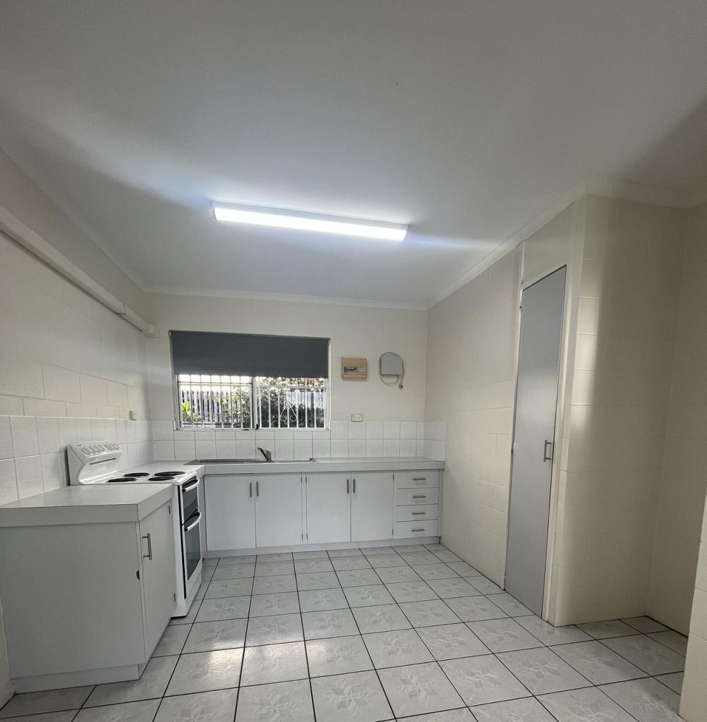 2/10-12 Joan St, Bungalow, QLD 4870
