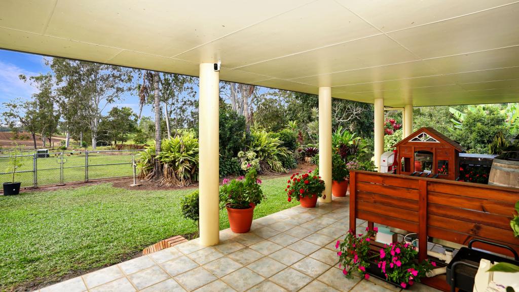 14 Pinnacle Station Rd, Pinnacle, QLD 4741