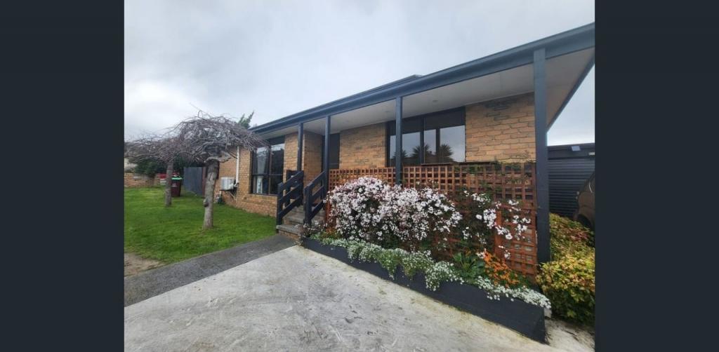 1/48 Arthur Phillip Dr, Endeavour Hills, VIC 3802