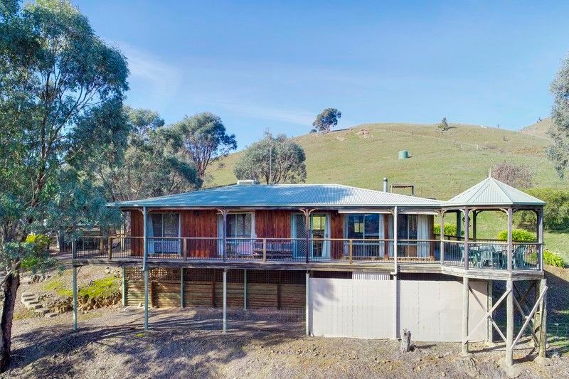 19 Hutchinsons Rd, Bonnie Doon, VIC 3720