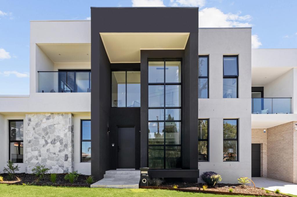 20b Riga Ave, Greenacre, NSW 2190