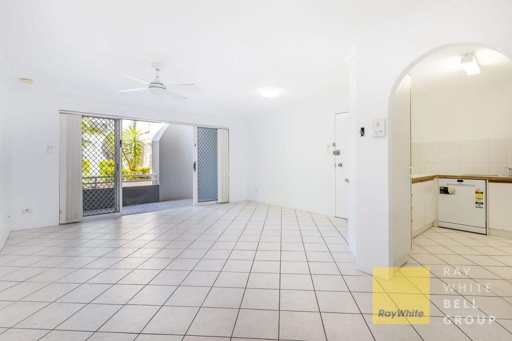 6/11 Breaker St, Main Beach, QLD 4217