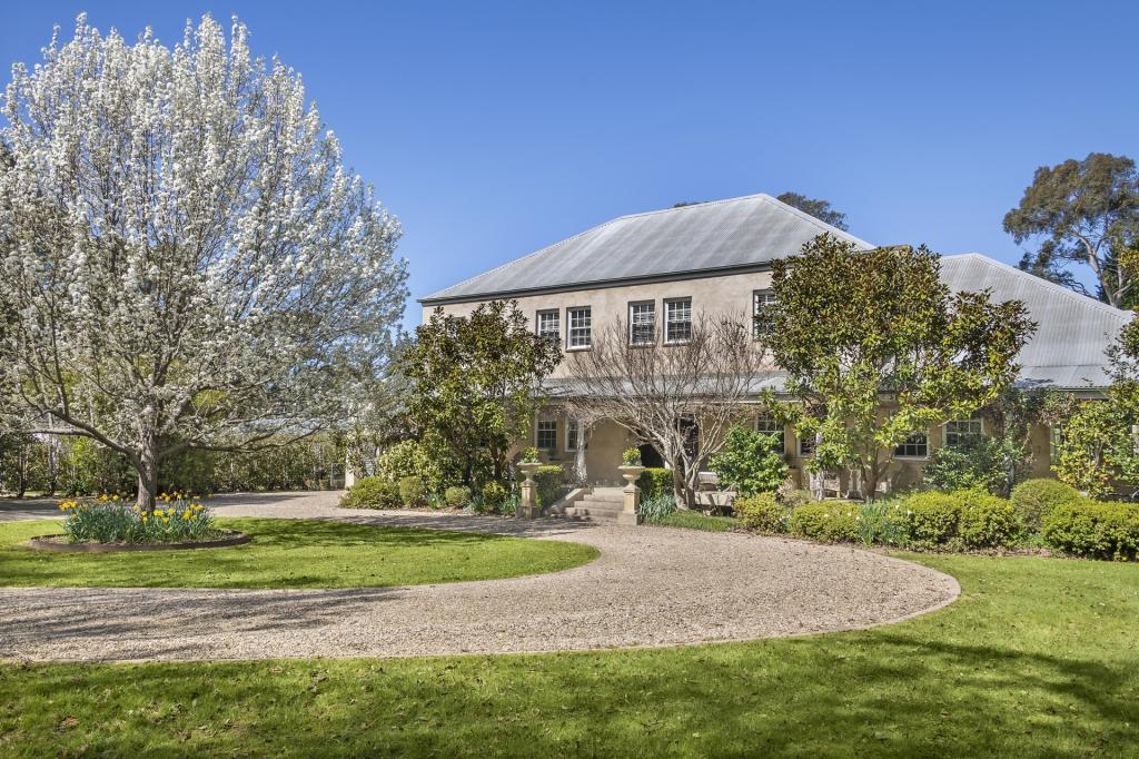 35 Osborne Rd, Burradoo, NSW 2576