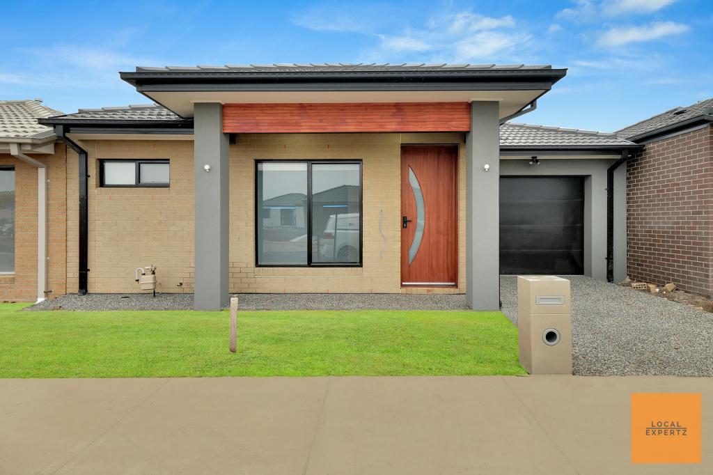 5 Broiler St, Rockbank, VIC 3335