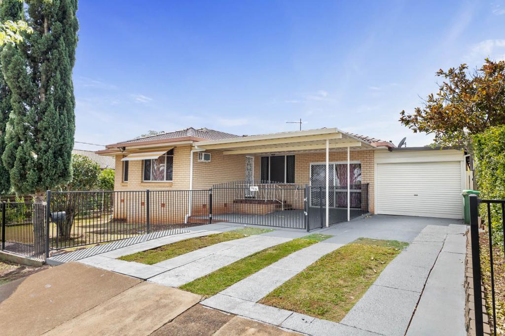 368 Hume St, Centenary Heights, QLD 4350