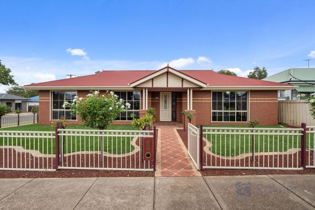 19 Mcfarland St, Bacchus Marsh, VIC 3340