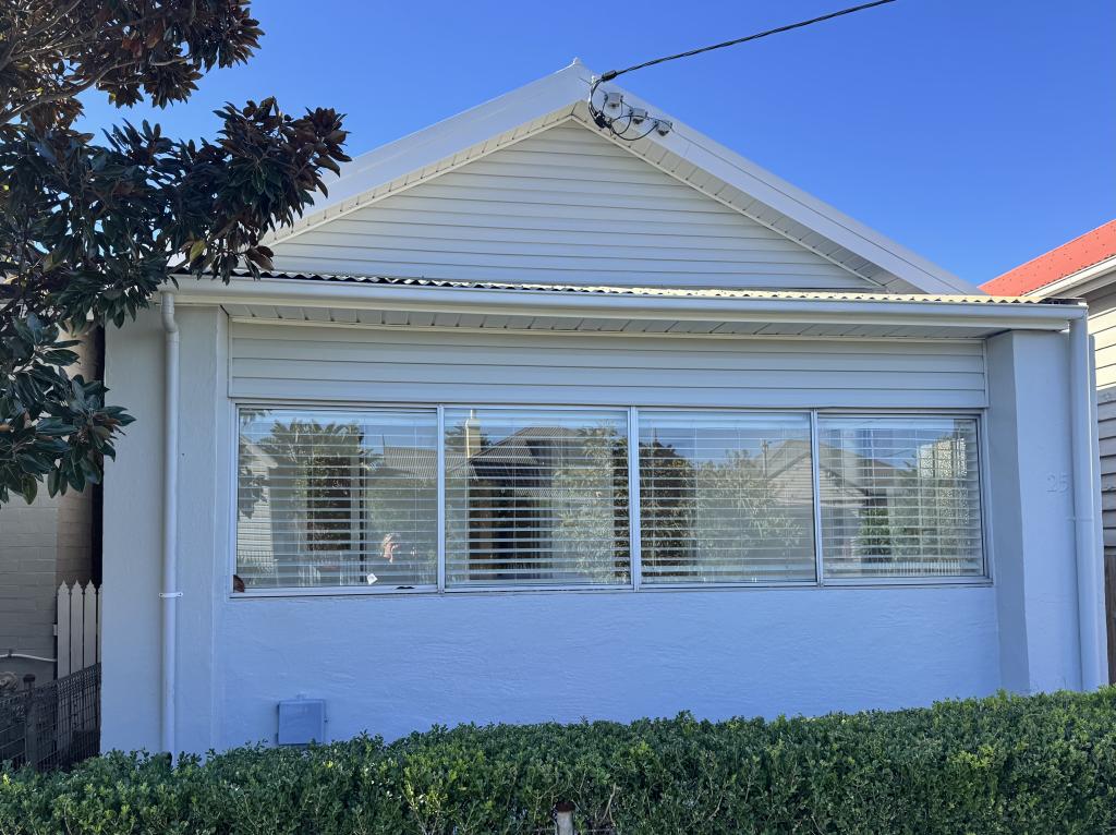25 Holt St, Mayfield East, NSW 2304