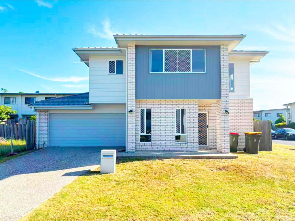 1 Phoenix Cl, Calamvale, QLD 4116