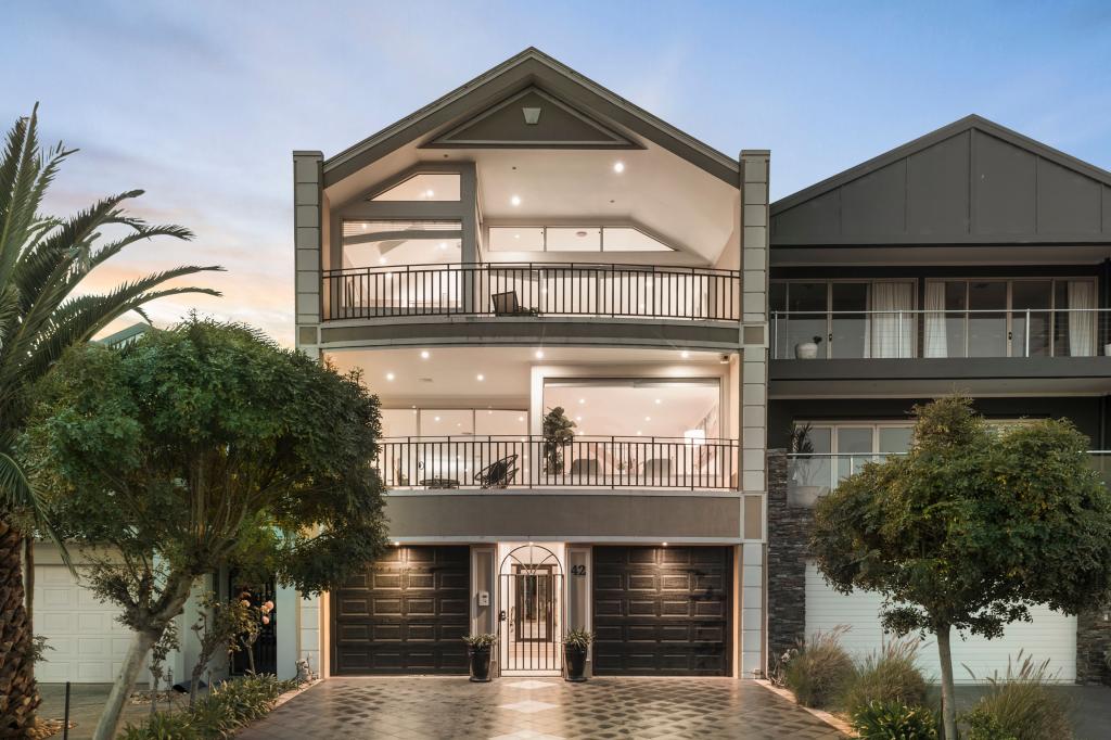 42 North Shore Dr, Patterson Lakes, VIC 3197