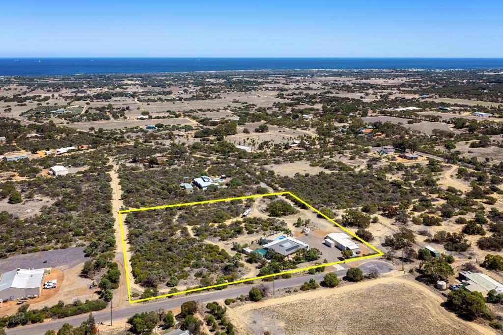 65 Albert Rd, Waggrakine, WA 6530