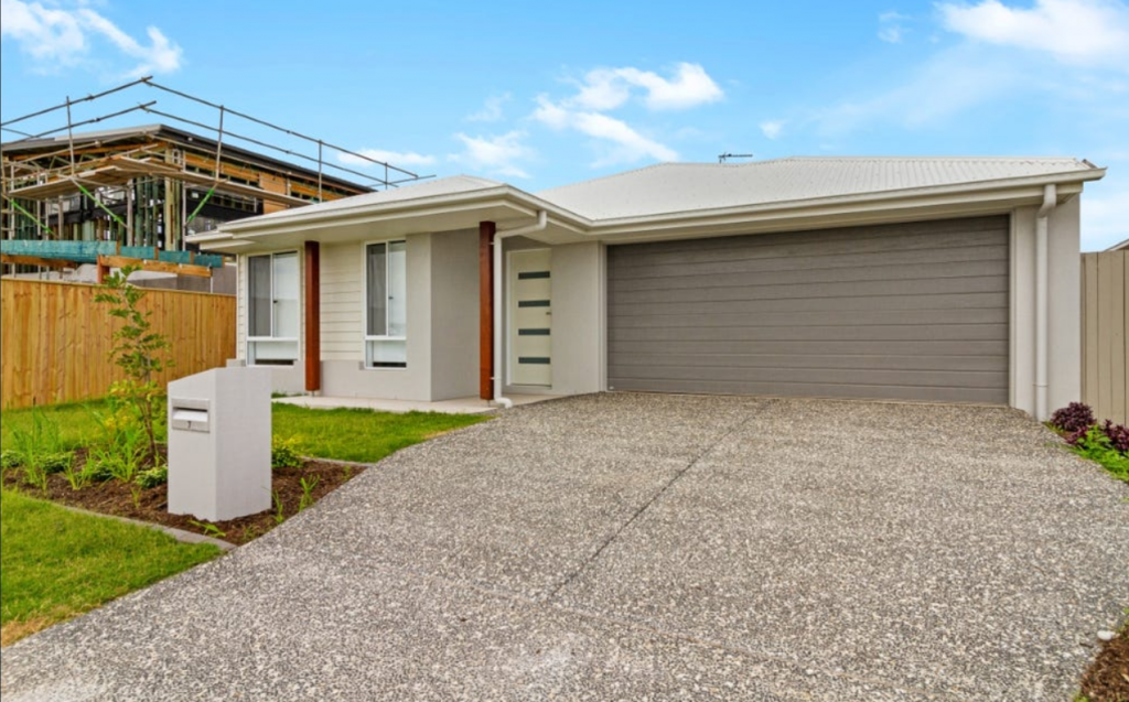 7 Alistair St, Nirimba, QLD 4551