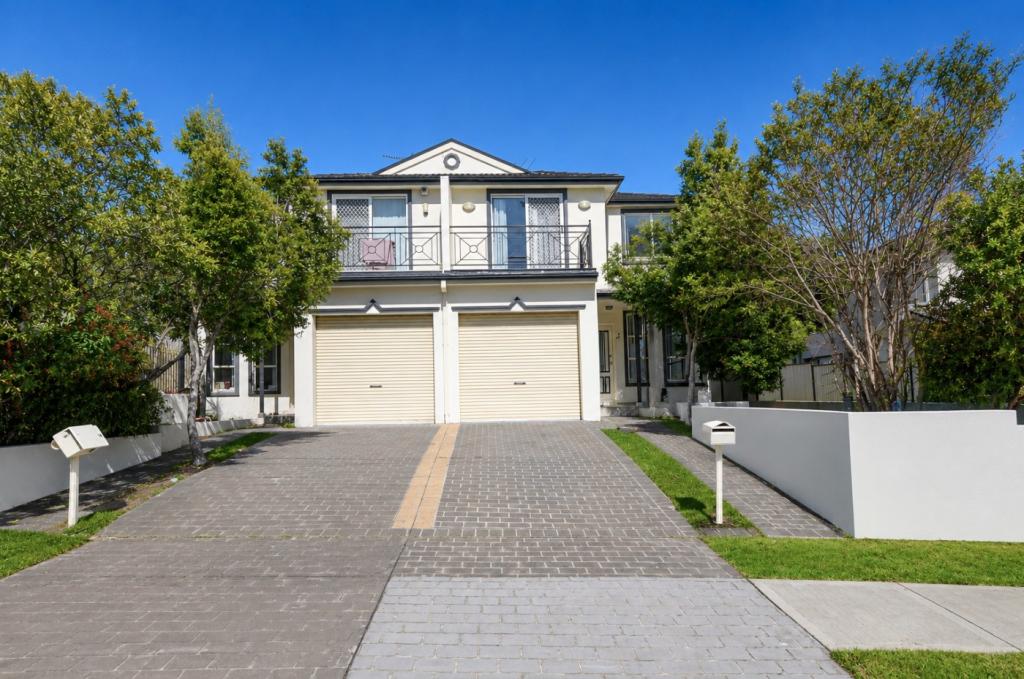 2/24 STAPLETON ST, WENTWORTHVILLE, NSW 2145