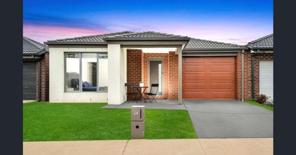 24 Selbourne St, Strathtulloh, VIC 3338