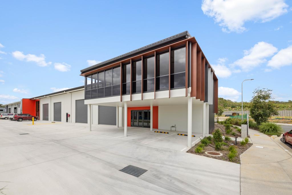 70 JARDINE DR, REDLAND BAY, QLD 4165