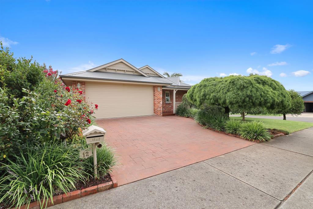 12 PARK DR, LEONGATHA, VIC 3953
