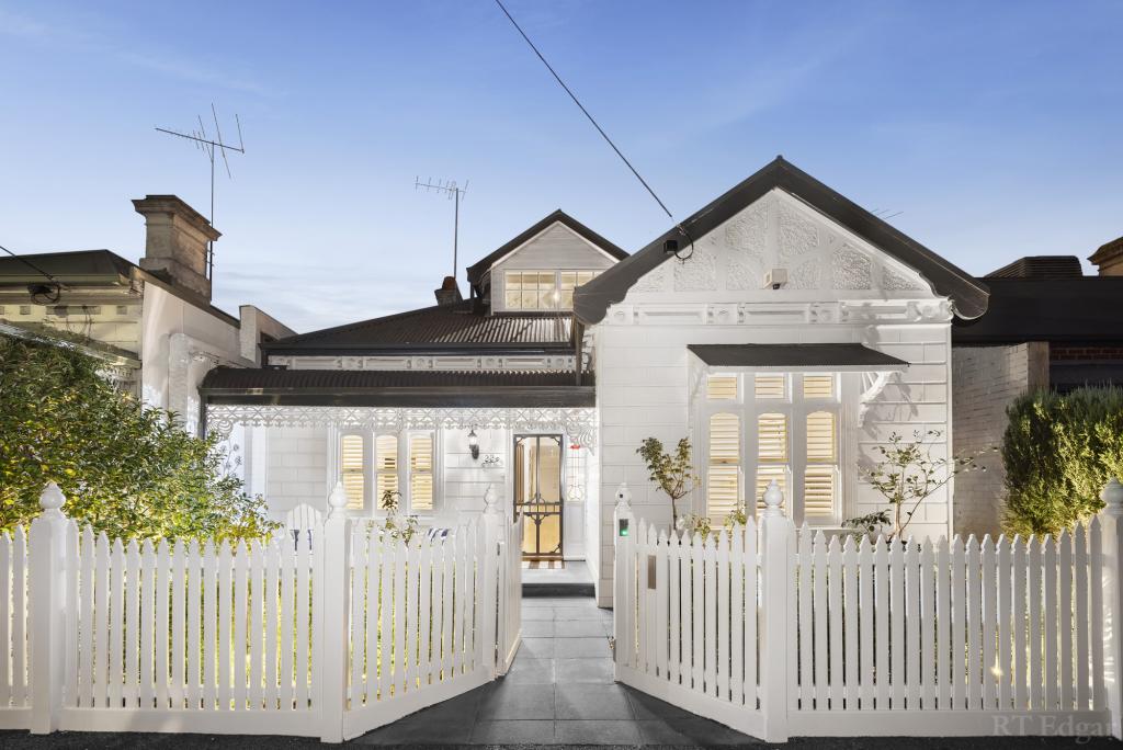 22 DANKS ST, ALBERT PARK, VIC 3206