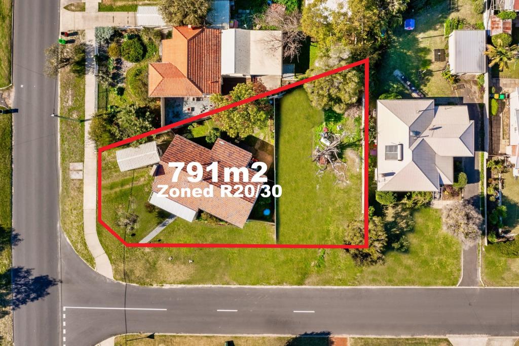 1 TEELUK RD, CAREY PARK, WA 6230