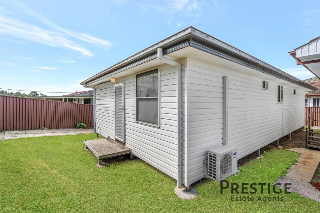 1a Kilkenny Ave, Smithfield, NSW 2164