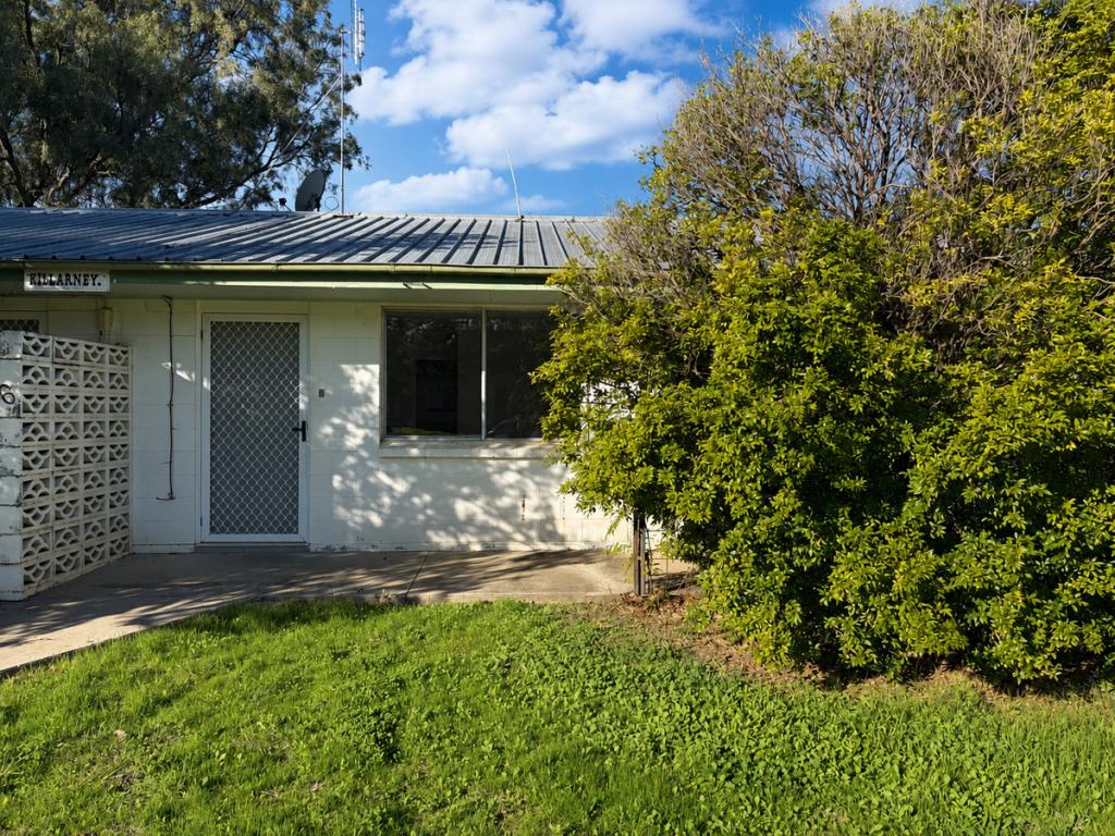 2/6 Condor Cres, Moree, NSW 2400