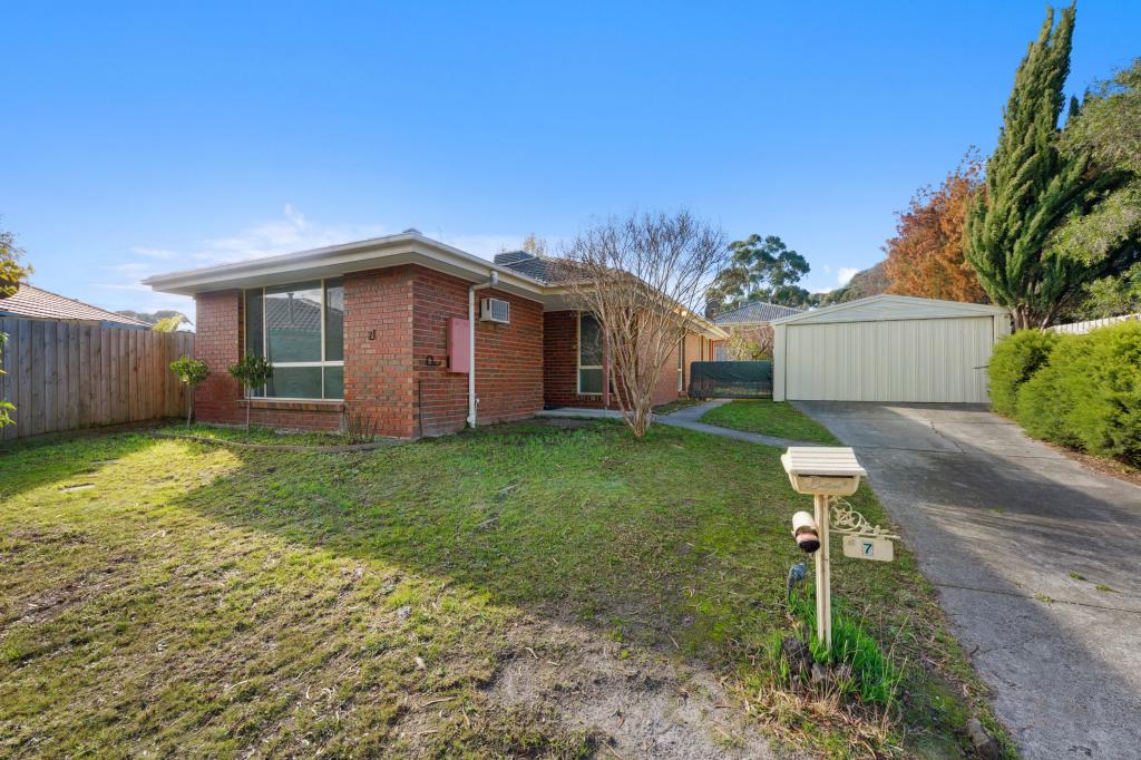 7 Pargeter Ct, Pakenham, VIC 3810