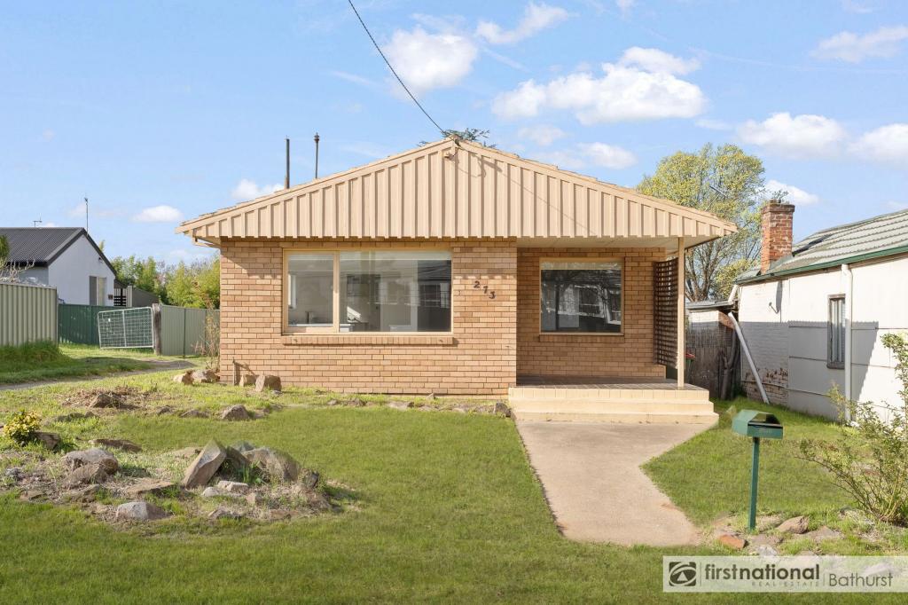273 Brilliant St, Bathurst, NSW 2795