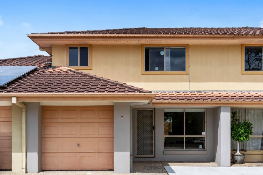 9b Hialeah Cres, Helensvale, QLD 4212