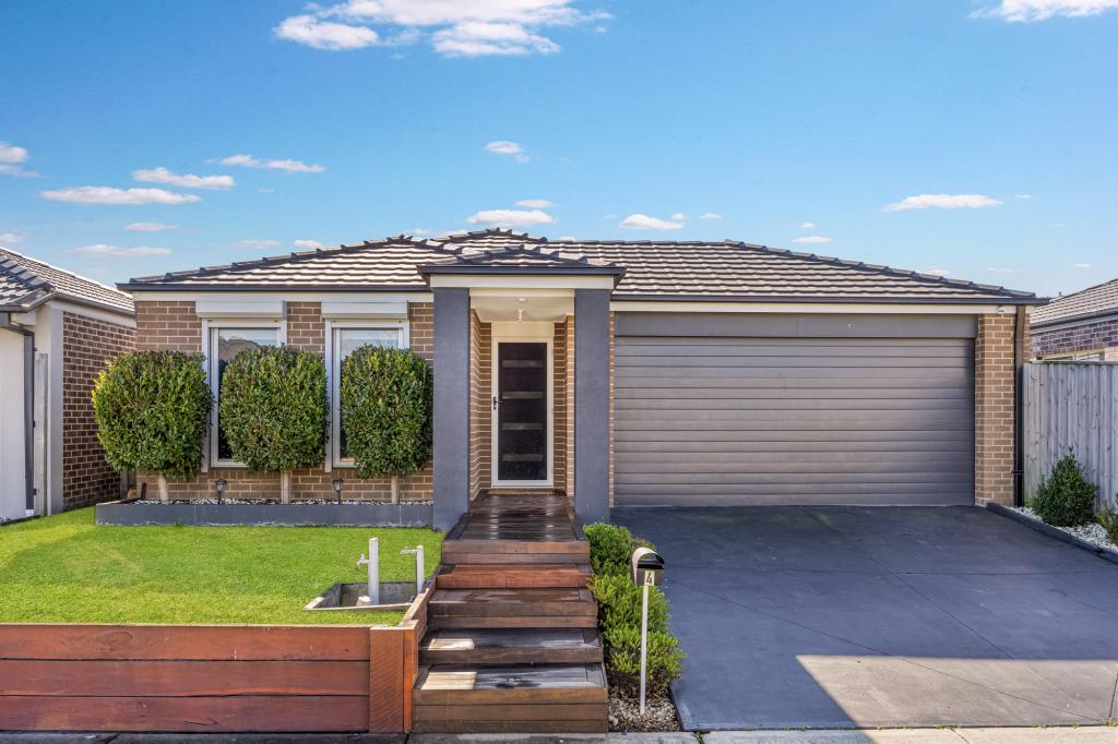 4 Brook Way, Officer, VIC 3809