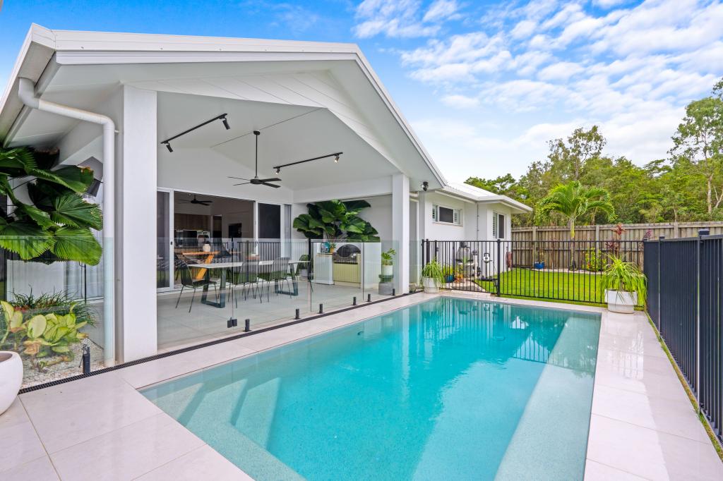 10 Headsail Dr, Trinity Beach, QLD 4879