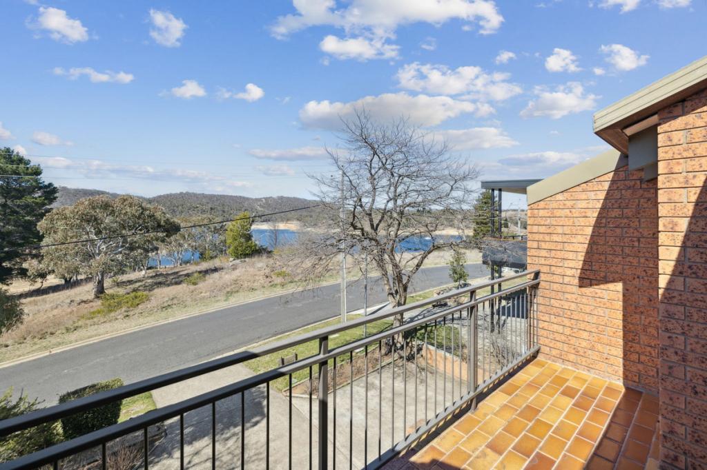 2/33 Cobbon Cres, Jindabyne, NSW 2627