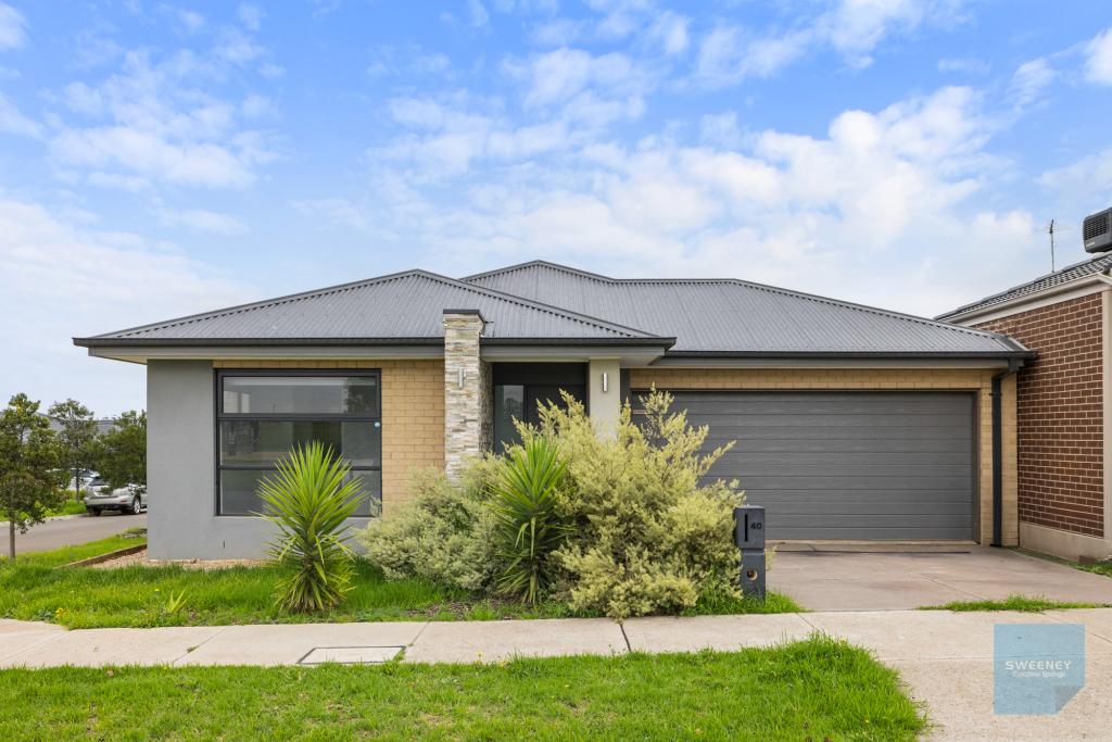 40 Meadows Dr, Deanside, VIC 3336