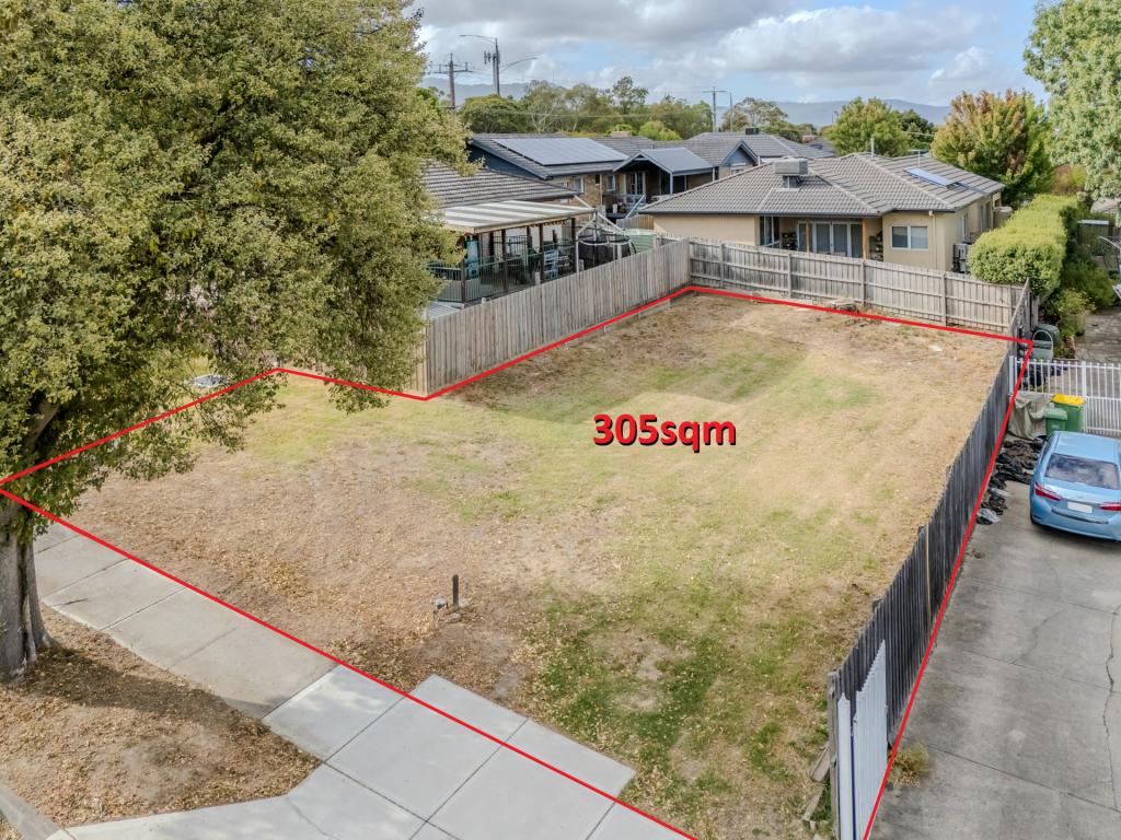 3 SHIRLEY ST, MOOROOLBARK, VIC 3138