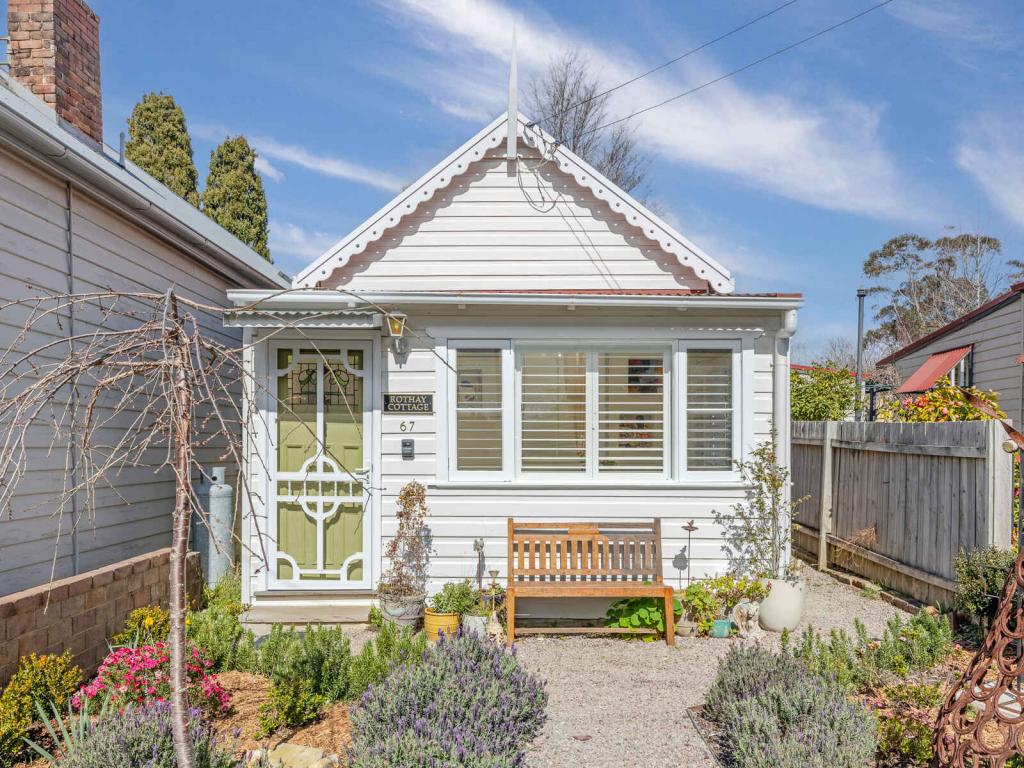 67 Govetts Leap Rd, Blackheath, NSW 2785