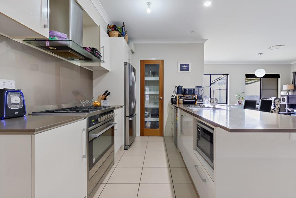 24 Ridgecrest Dr, Flagstone, QLD 4280