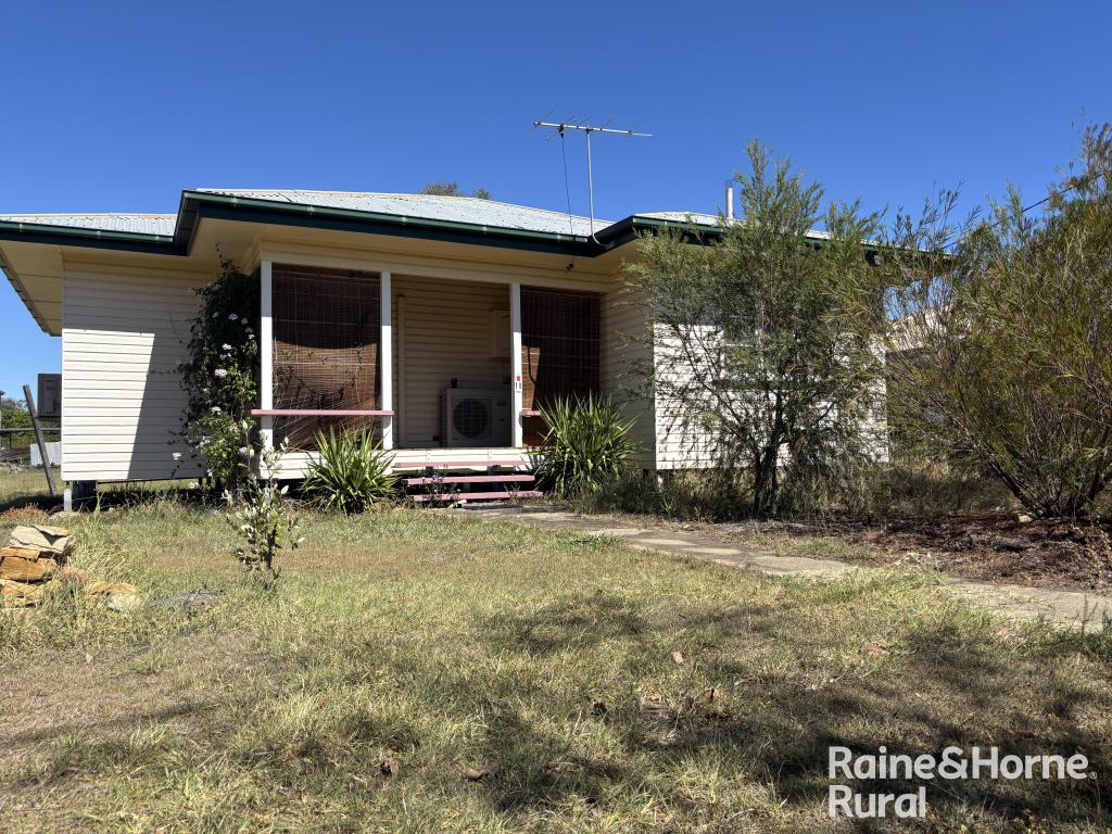 15 Hutton St, Injune, QLD 4454