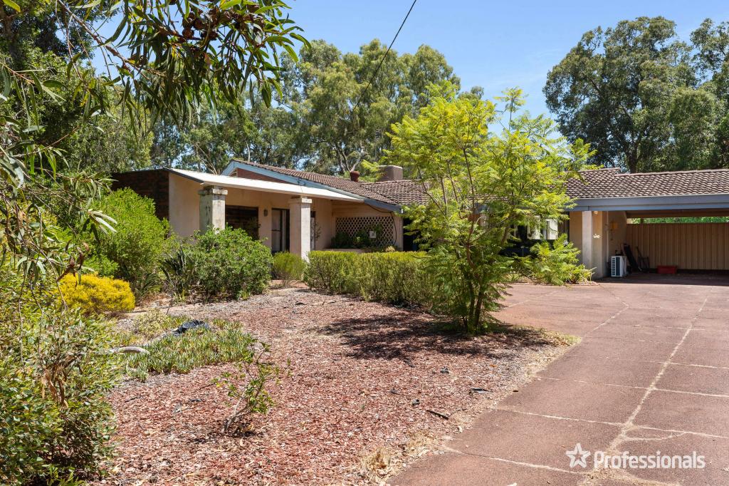 11 Giles St, Lesmurdie, WA 6076