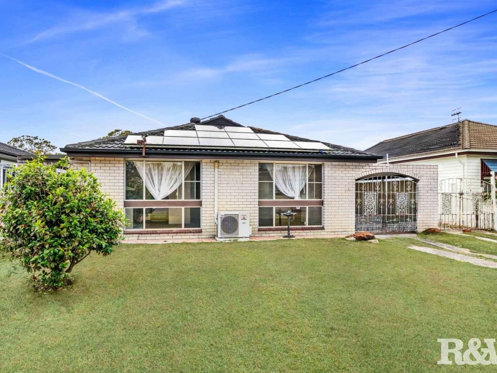 70 Gwendolen Ave, Umina Beach, NSW 2257