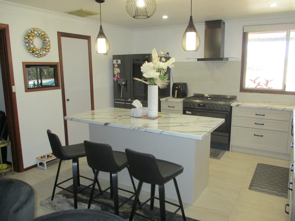 12 Margaret St, Cunderdin, WA 6407