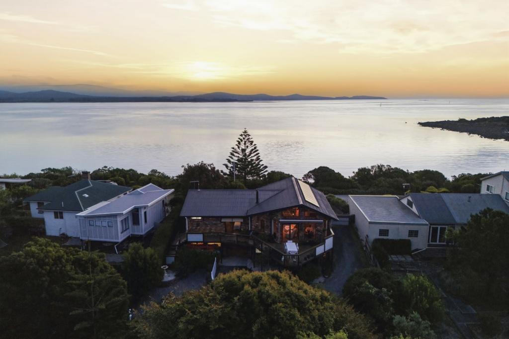 15 & 16 Lagoon Beach Rd, Low Head, TAS 7253