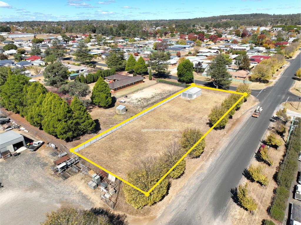 26 MEADE ST, GLEN INNES, NSW 2370