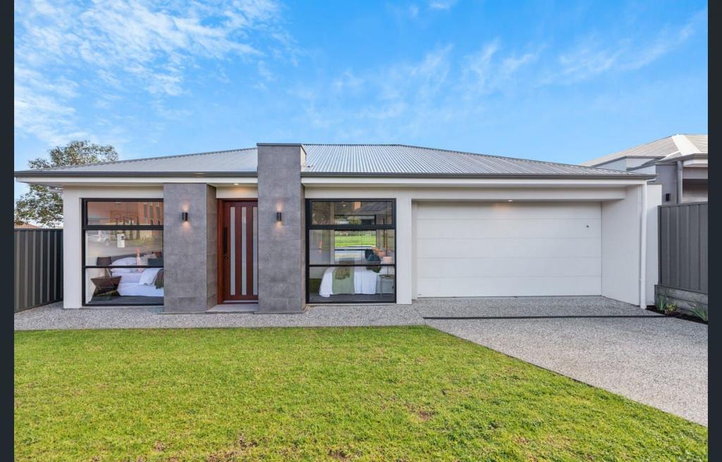 1a Lochinvar St, Paradise, SA 5075
