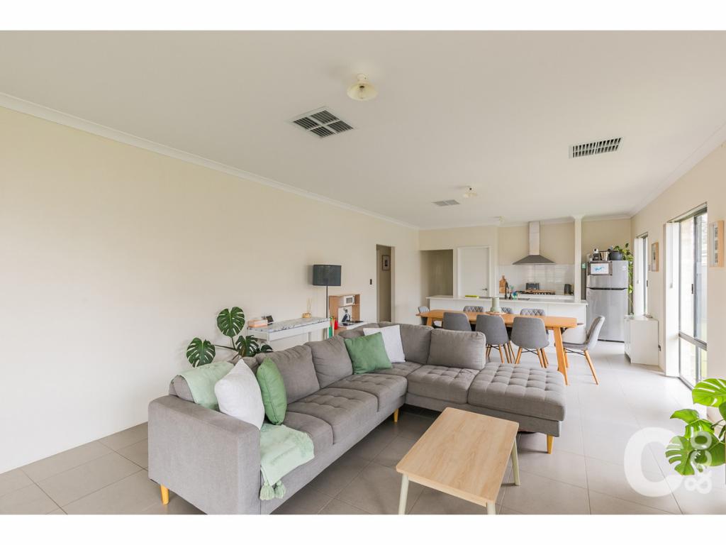 233 Lambeth Cir, Wellard, WA 6170