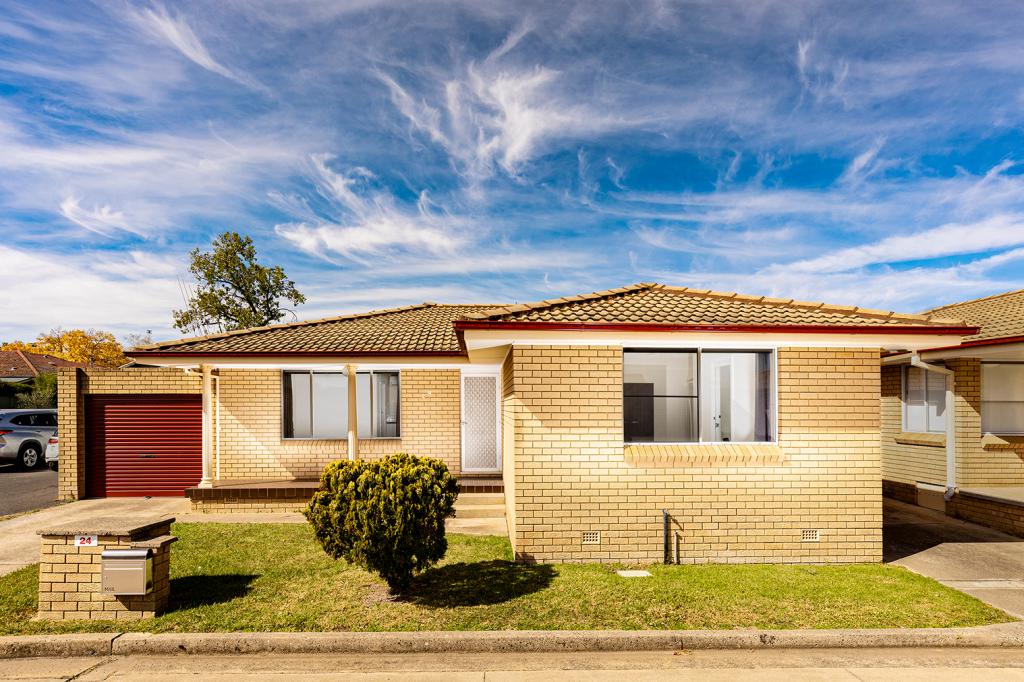 24/98 Kenna St, Orange, NSW 2800