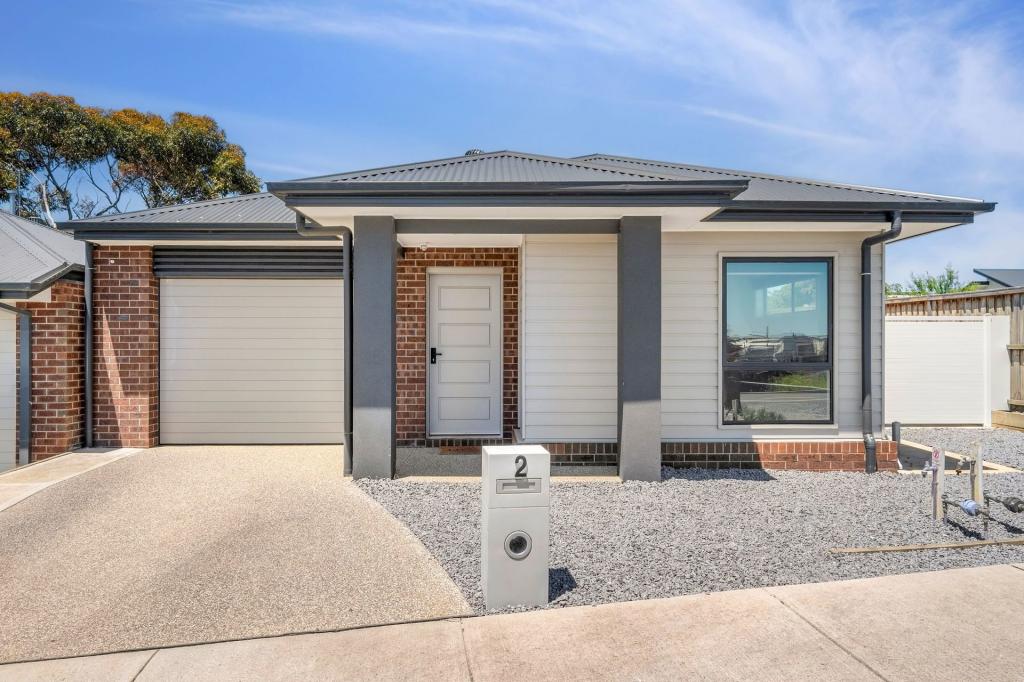2 FARMINGTON ST, CHARLEMONT, VIC 3217